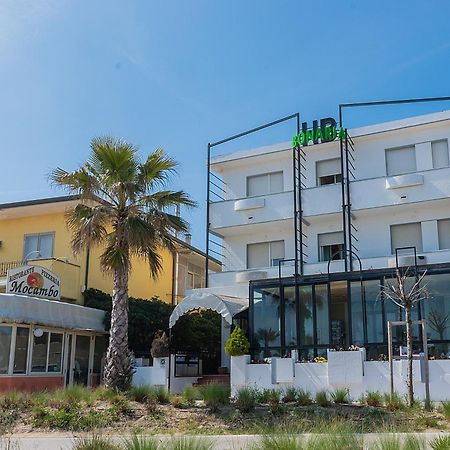 Hotel Bonaria リミニ エクステリア 写真